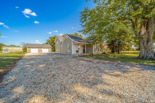 412 Academy Avenue, Spiceland, IN 47385