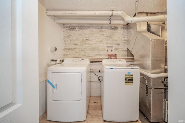 412 Academy Avenue, Spiceland, IN 47385