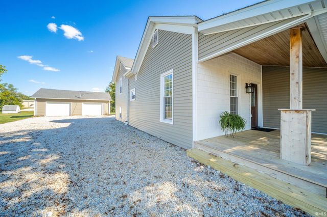 412 Academy Avenue, Spiceland, IN 47385