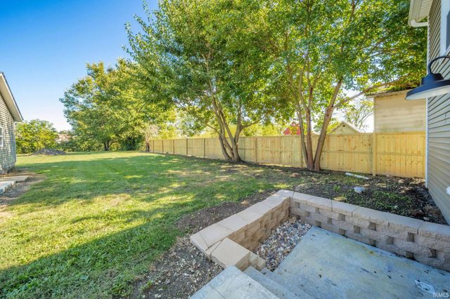 412 Academy Avenue, Spiceland, IN 47385