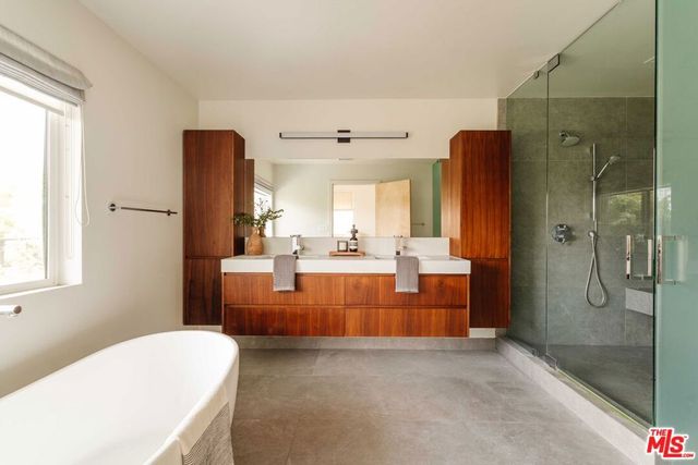 4063 Huron Avenue, Culver City, CA 90232