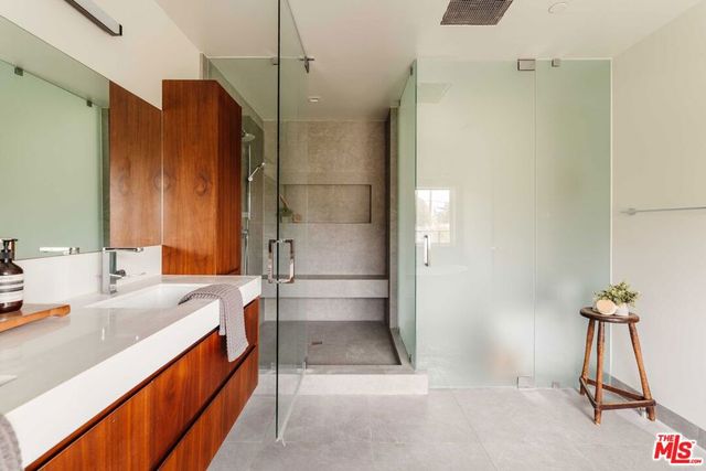 4063 Huron Avenue, Culver City, CA 90232