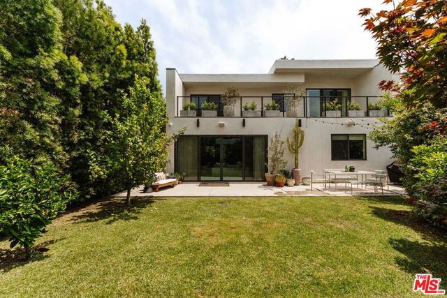 4063 Huron Avenue, Culver City, CA 90232