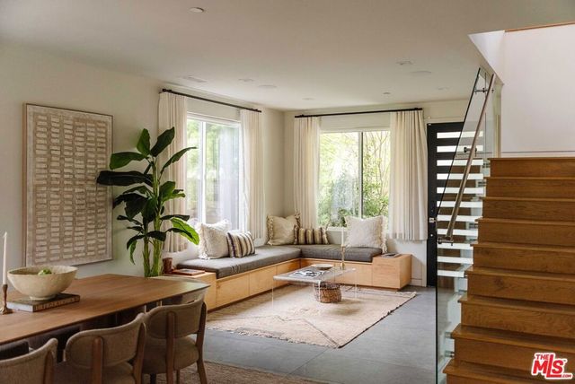 4063 Huron Avenue, Culver City, CA 90232