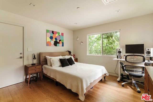4063 Huron Avenue, Culver City, CA 90232