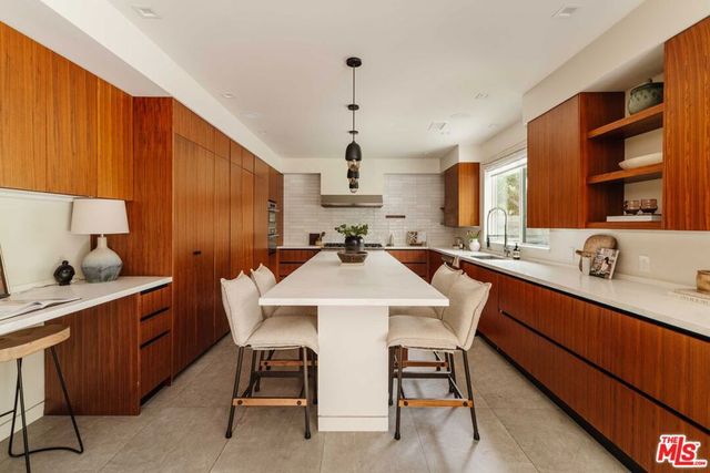 4063 Huron Avenue, Culver City, CA 90232