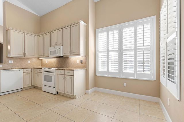 10 RIVER POINT DRIVE, Palm Coast, FL 32137