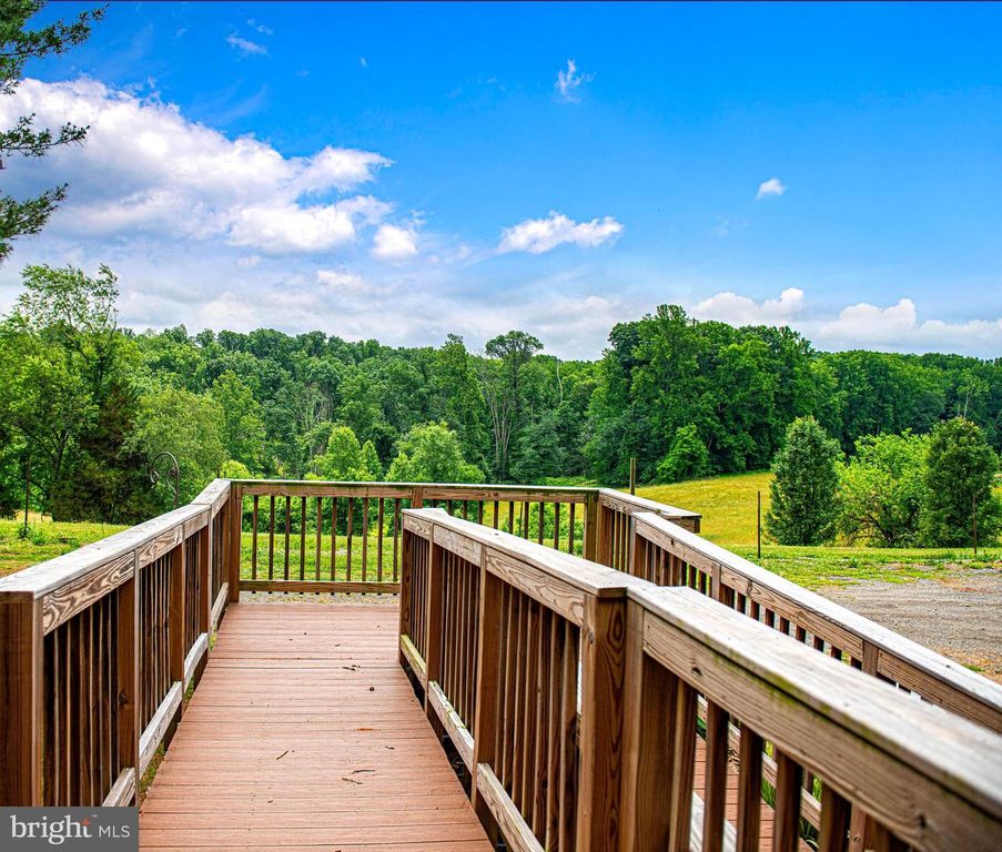 Image 25 of property listing at 3531 MILLER RD, Street, MD 21154