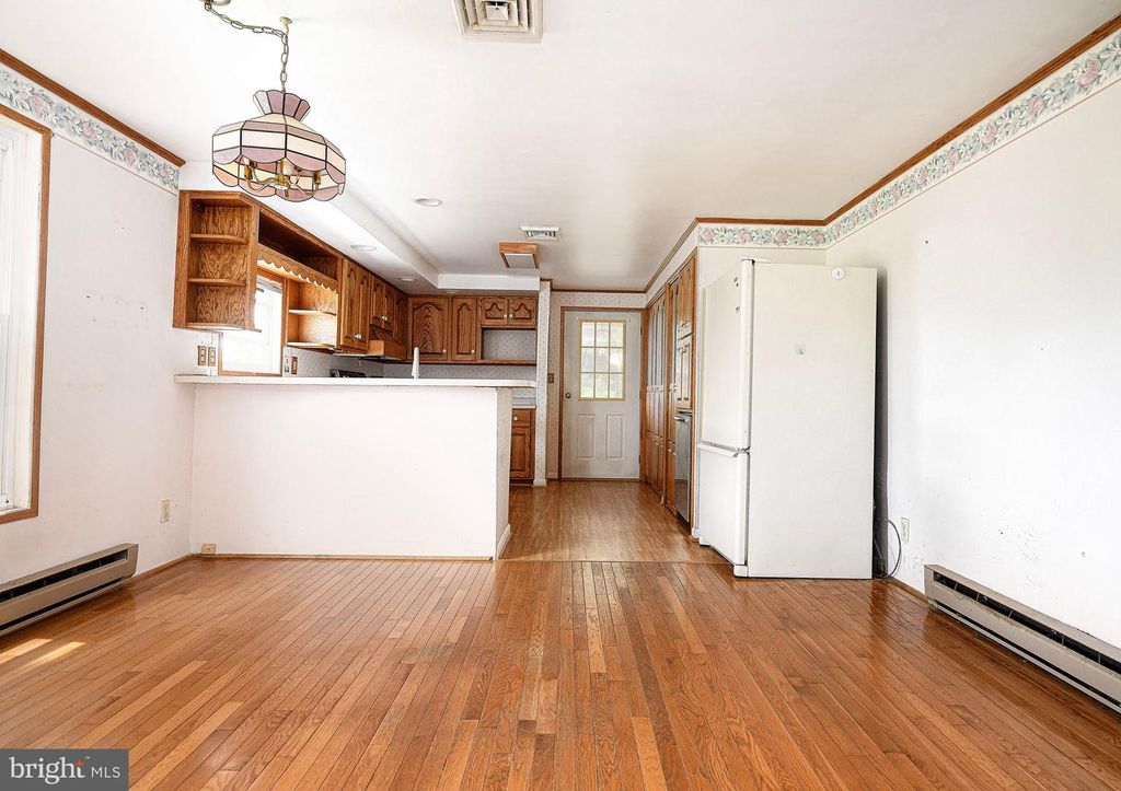 Image 29 of property listing at 3531 MILLER RD, Street, MD 21154
