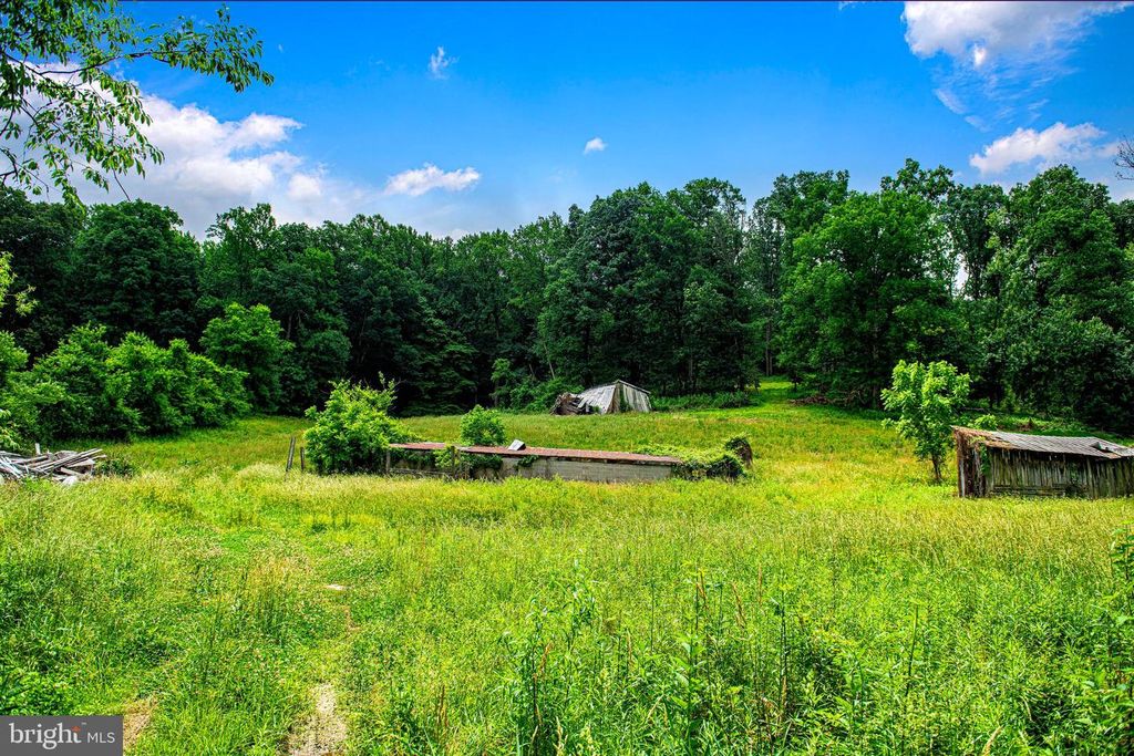 Image 49 of property listing at 3531 MILLER RD, Street, MD 21154