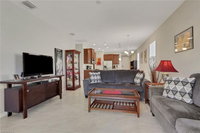 2112 Summersweet DR, Alva, FL 33920