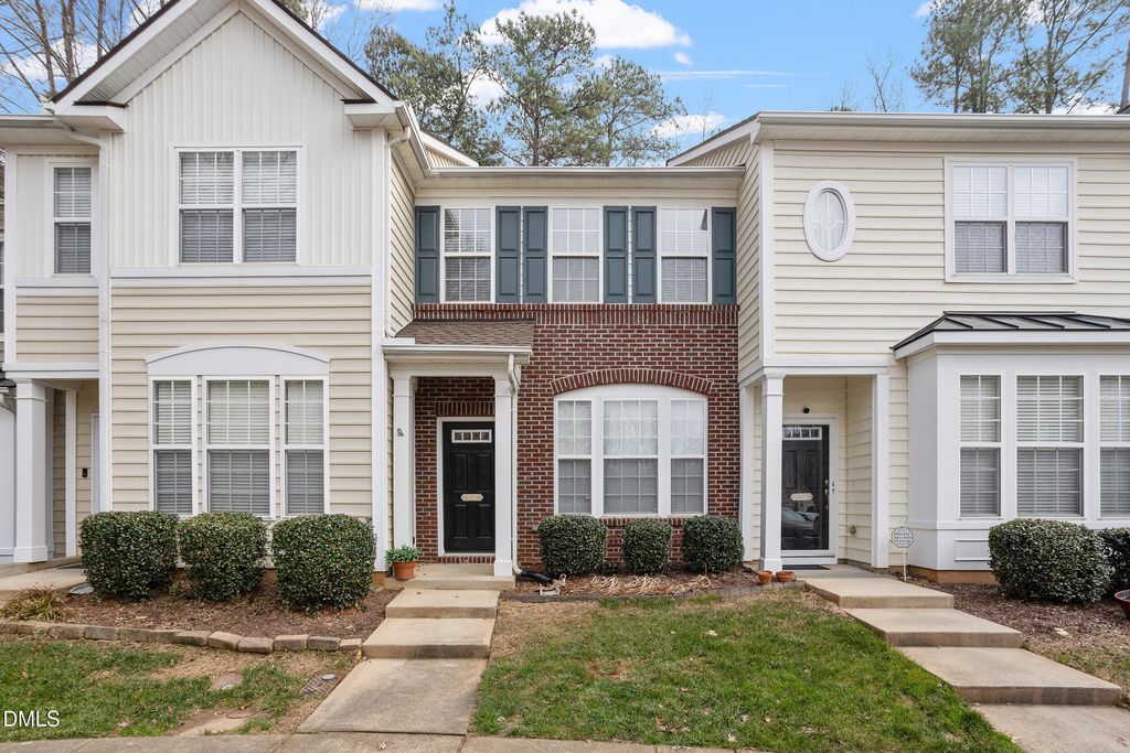 4307 Sugarbend Way, Raleigh, NC 27606