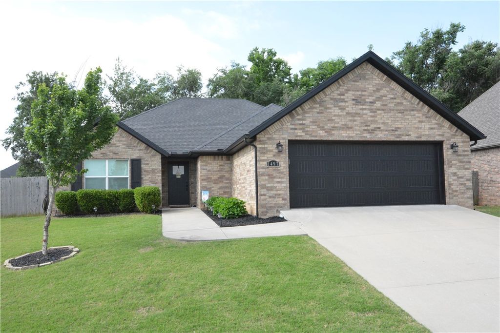 1497 Counts Avenue, Springdale, AR 72764