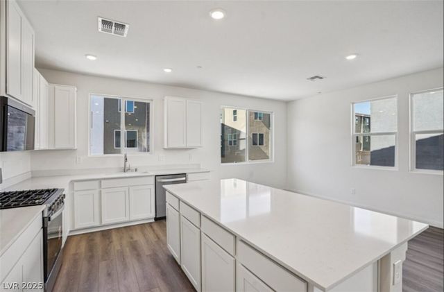 5866 Kips Bay Street, Las Vegas, NV 89148