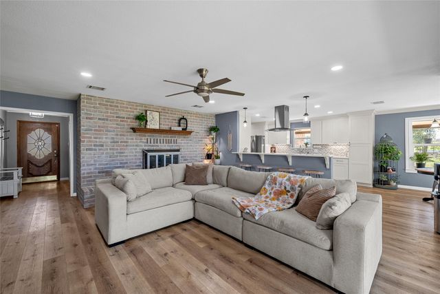 107 S Old Robinson Road, Robinson, TX 76706