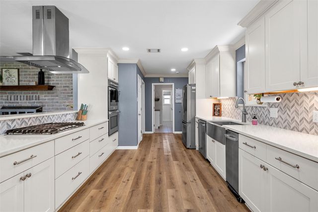 107 S Old Robinson Road, Robinson, TX 76706