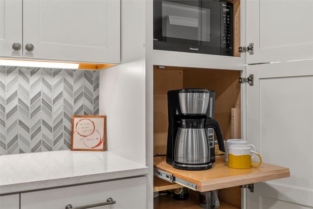 107 S Old Robinson Road, Robinson, TX 76706