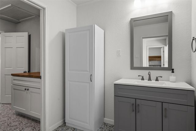 107 S Old Robinson Road, Robinson, TX 76706