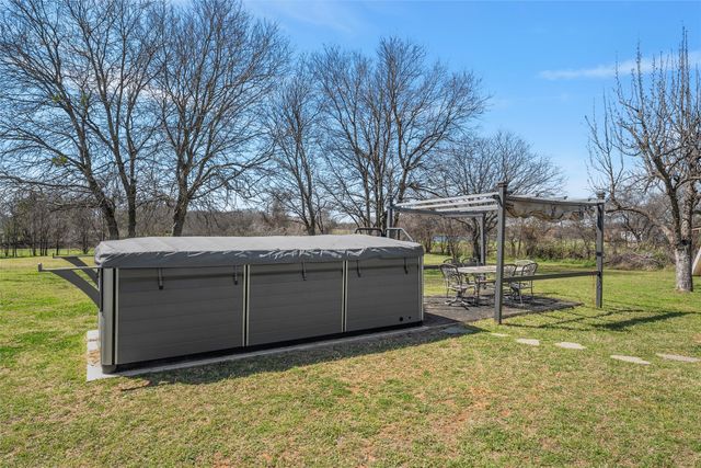 107 S Old Robinson Road, Robinson, TX 76706