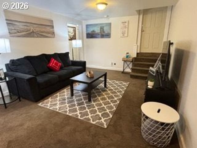 9743 Se TENINO Ct, Happy Valley, OR 97086