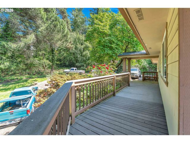 9743 Se TENINO Ct, Happy Valley, OR 97086