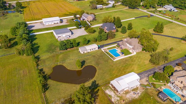 3233 Libbert Road, Newburgh, IN 47630