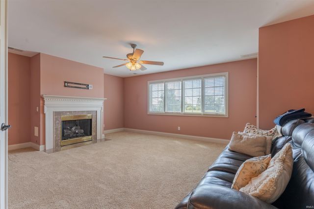 3233 Libbert Road, Newburgh, IN 47630