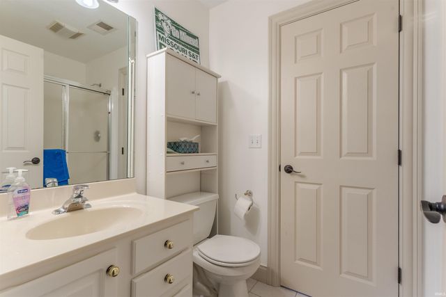 3233 Libbert Road, Newburgh, IN 47630