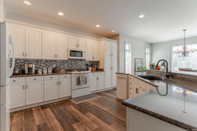 3233 Libbert Road, Newburgh, IN 47630