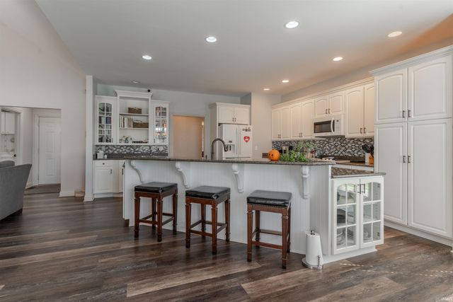 3233 Libbert Road, Newburgh, IN 47630