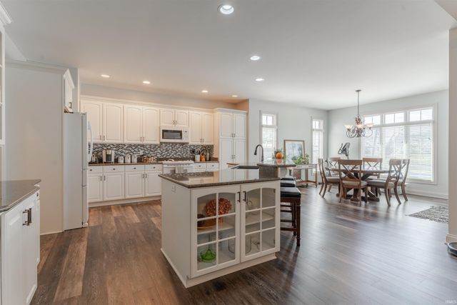 3233 Libbert Road, Newburgh, IN 47630