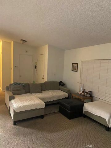 31928 Cinnabar, Castaic, CA 91384