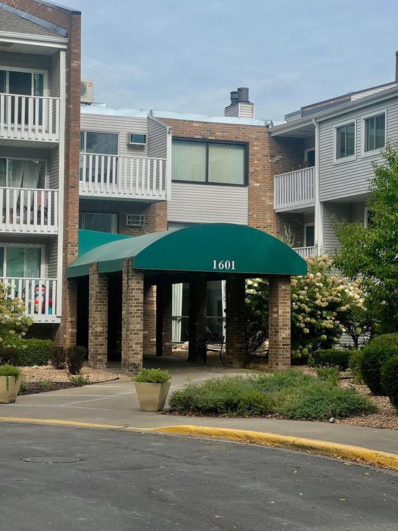 1601 N Innsbruck Drive 109, Fridley, MN 55432 — exterior