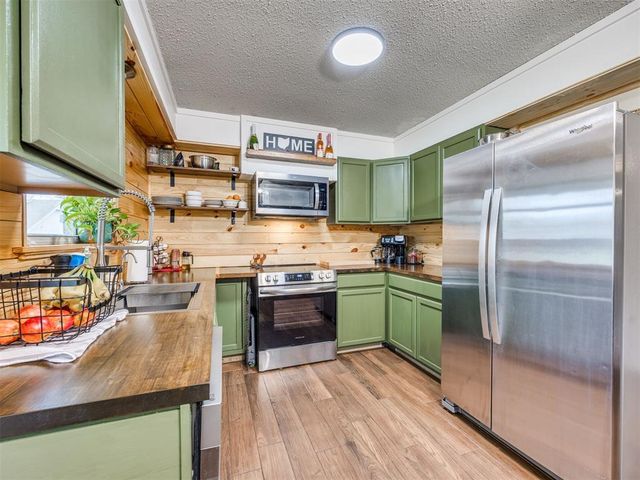 117 Olympic Drive, Moore, OK 73160