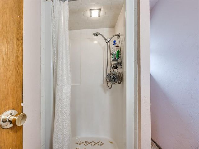 117 Olympic Drive, Moore, OK 73160