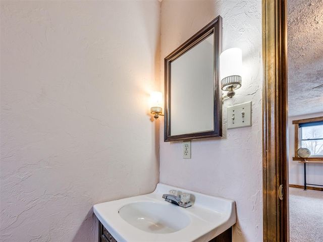 117 Olympic Drive, Moore, OK 73160