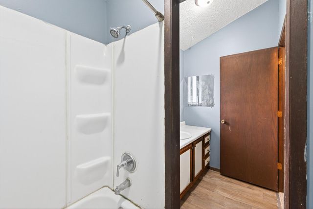 6618 Camden Drive, Brooklyn Center, MN 55430