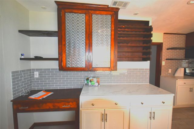 5602 Tallow Lane, Houston, TX 77021