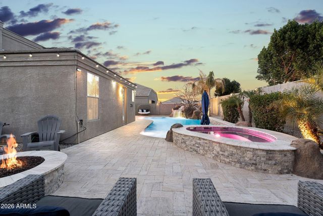 696 W WELSH BLACK Trail, San Tan Valley, AZ 85143