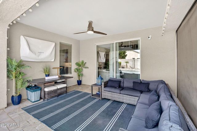 696 W WELSH BLACK Trail, San Tan Valley, AZ 85143