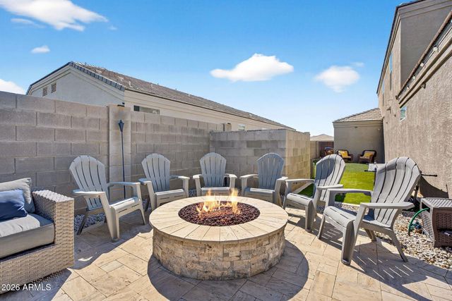 696 W WELSH BLACK Trail, San Tan Valley, AZ 85143