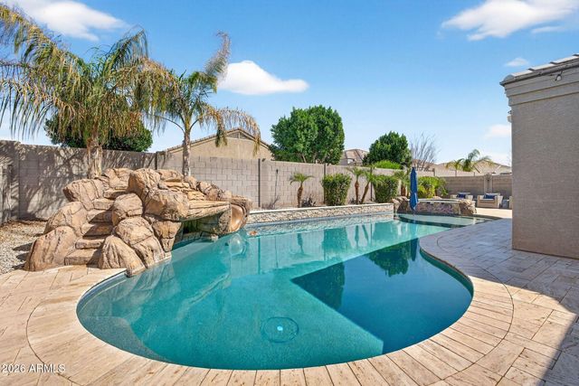 696 W WELSH BLACK Trail, San Tan Valley, AZ 85143