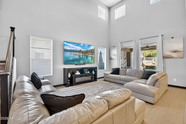 696 W WELSH BLACK Trail, San Tan Valley, AZ 85143