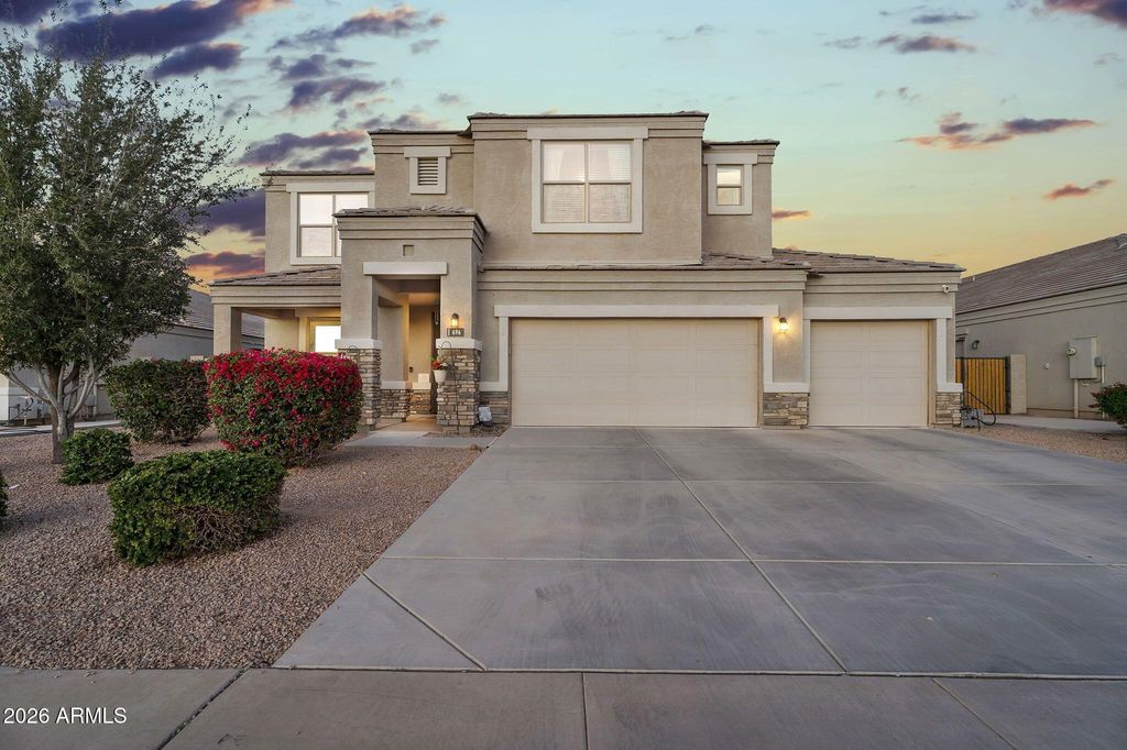 696 W WELSH BLACK Trail, San Tan Valley, AZ 85143