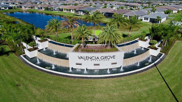 15673 SW Egret Coast Dr, Port St Lucie, FL 34987