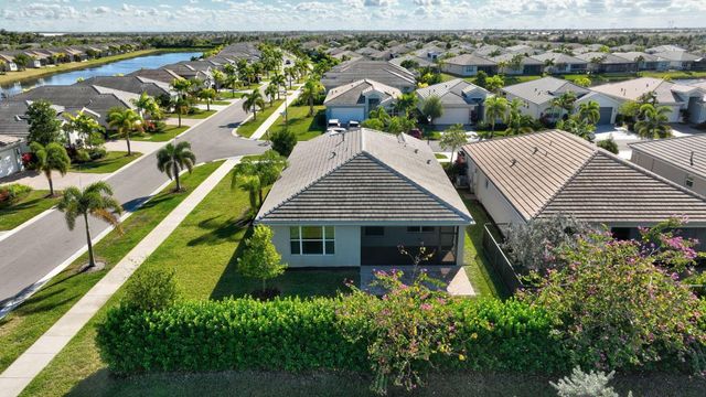 15673 SW Egret Coast Dr, Port St Lucie, FL 34987