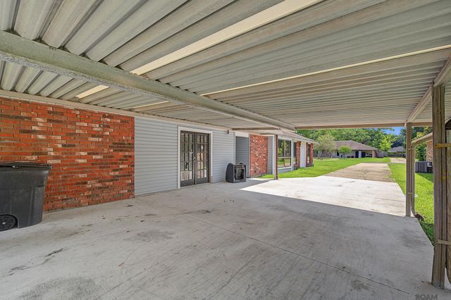 7506 Debit Dr, Baton Rouge, LA 70817