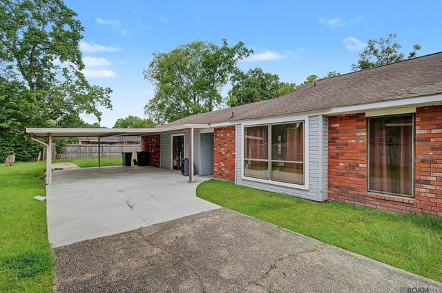 7506 Debit Dr, Baton Rouge, LA 70817
