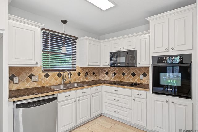 7506 Debit Dr, Baton Rouge, LA 70817