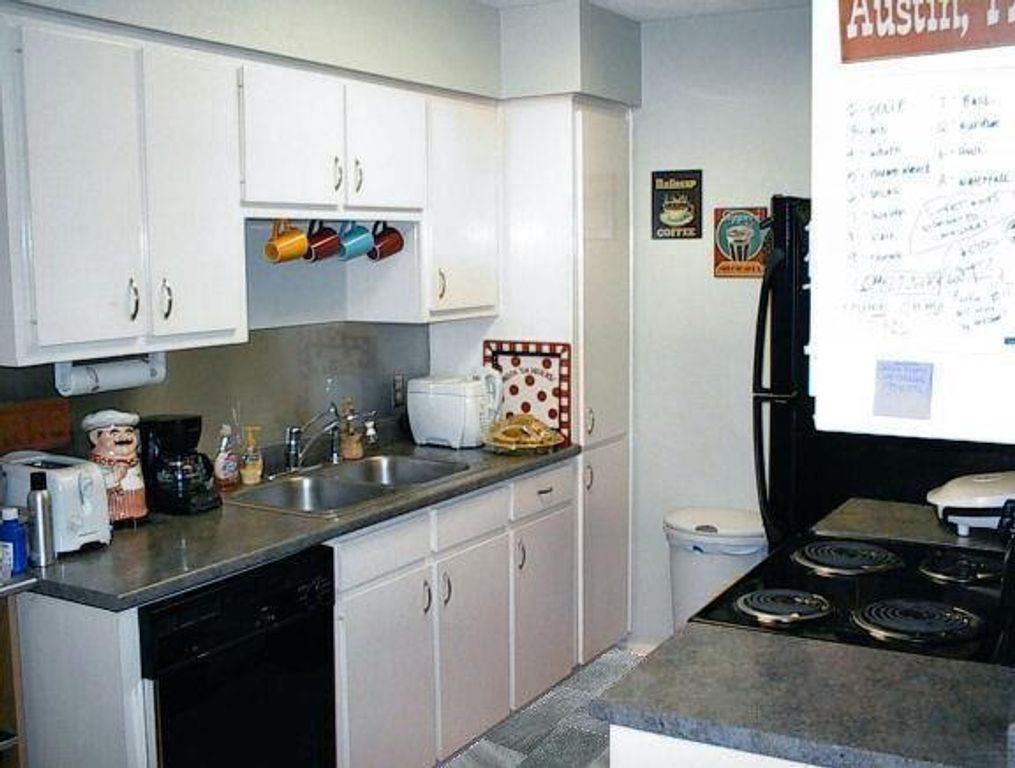 106 E 30th ST 307, Austin, TX 78705